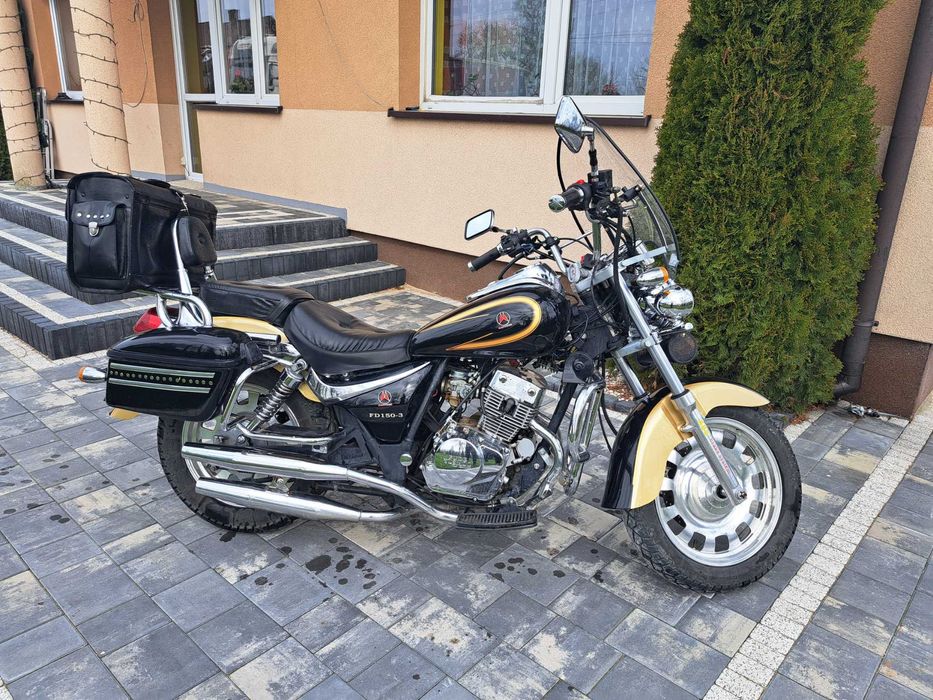 Motocykl YSLMCO WEKTOR 150
