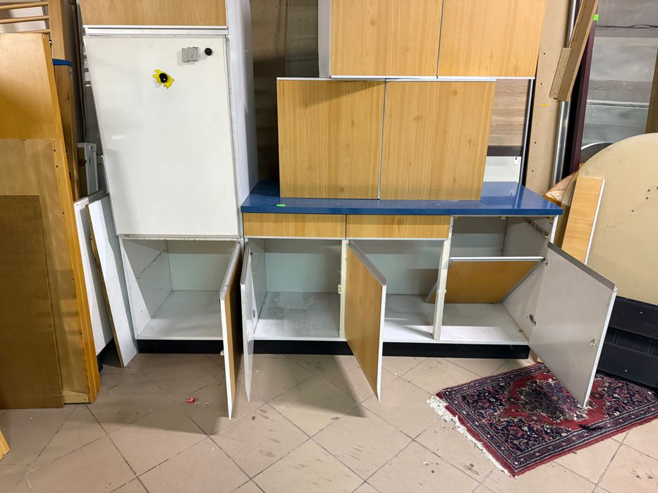 Mała kuchnia z Niemiec Lodówka  + okap DOWÓZ DO DOMU
