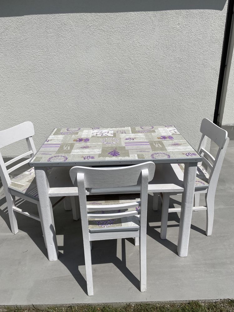 Stół i krzesła z PRL