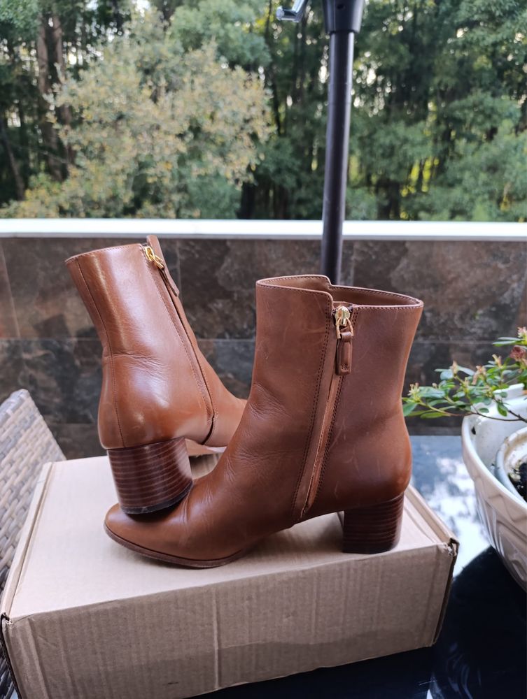 Botins de pele da marca Ralf Lauren