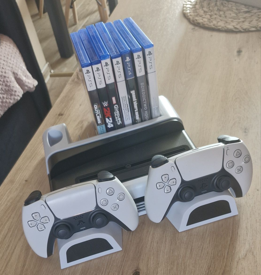*Wielofunkcyjna podstawka do PSP 5*