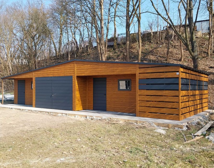 Nowoczesny garaż blaszany 12x6m z bramą segmentową wnęką oraz wiatą