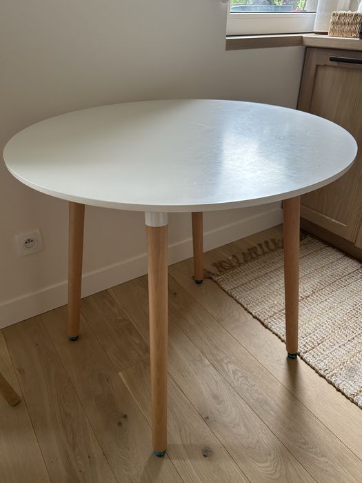 Stół okrągły 80 cm  w stylu skandynawskim