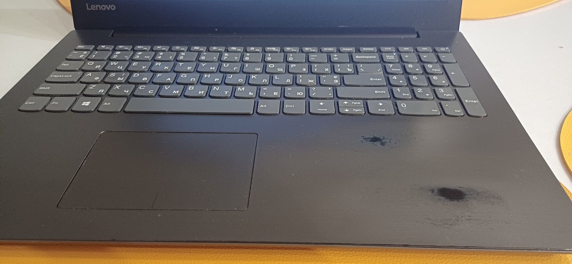 Ноутбук LENOVO IDEAPAD 320-15ISK у жоброму стані