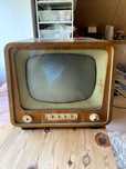 Stary antyczny telewizor