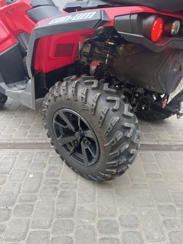 Квадроцикл BRP outlander 1000 Ідеальний стан