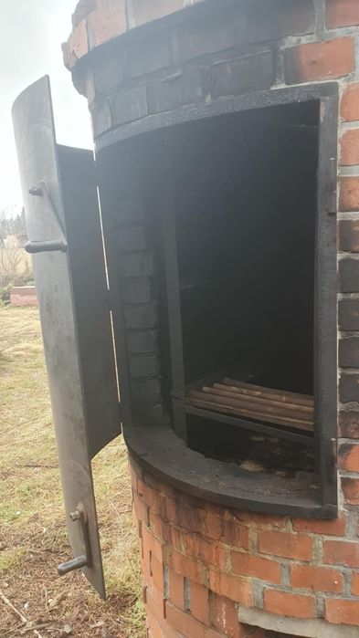 Wędzarnia - piec do pizzy drzwiczki metalowe