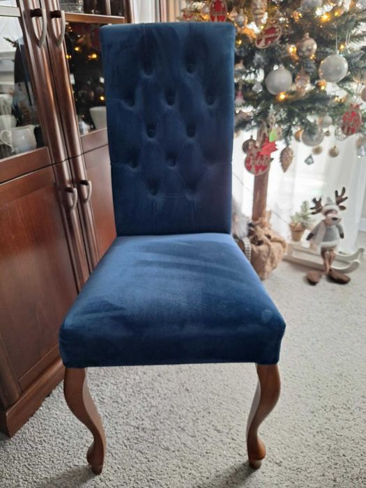 Stół + krzesła. Drewno bukowe, velvet premium. Stan idealny. Zapraszam