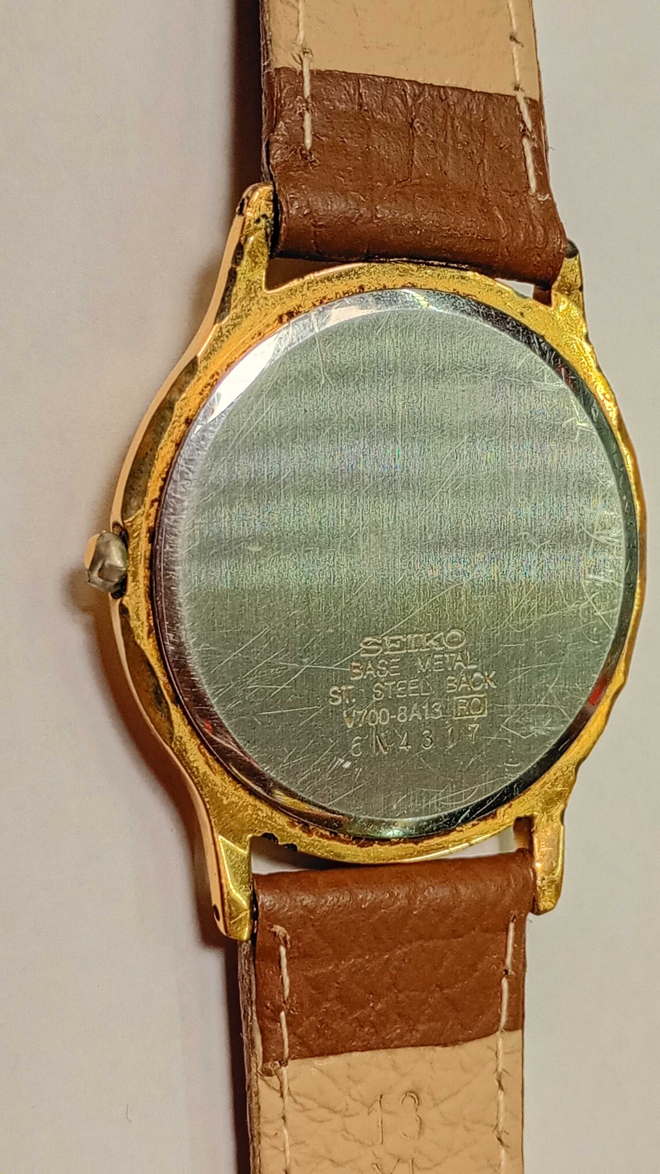 Seiko Quartz (V700-8A13) komis madej