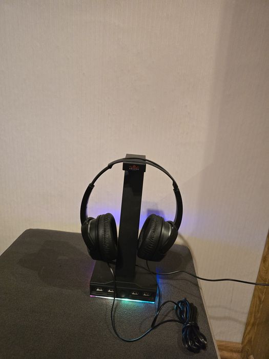 Sluchawki sony nie blatu +stojak