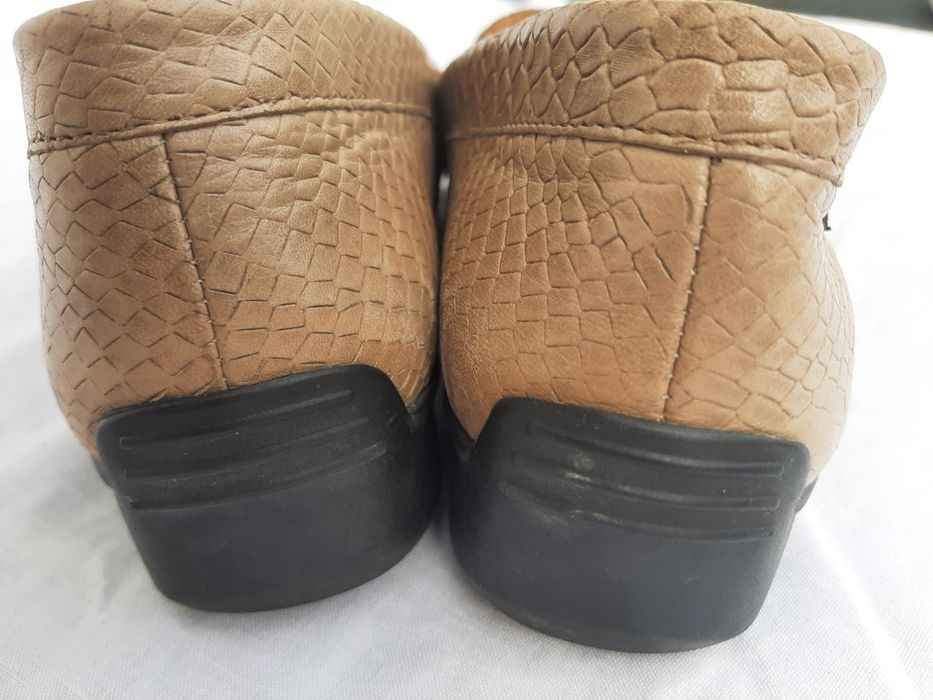 mokasyny damskie, jasne, MEPHISTOM