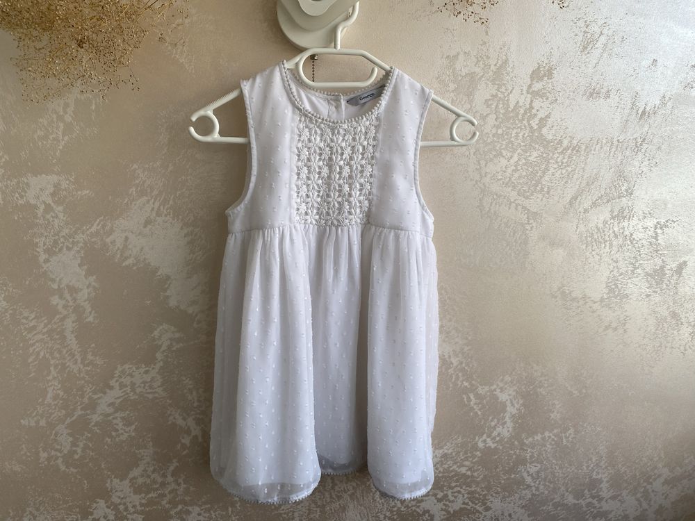 Біла сукня George 122-128 см
