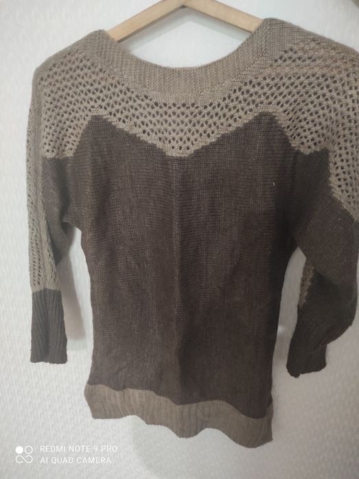 Продам женский свитер