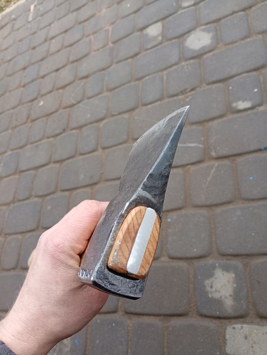 Stara kuta siekiera średnia 1,2kg / 69cm jesion