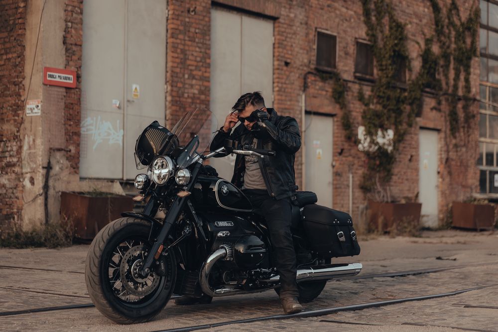 BMW PureBoxer Motorrad skórzana kurtka Premium + Kask R18 R nine T