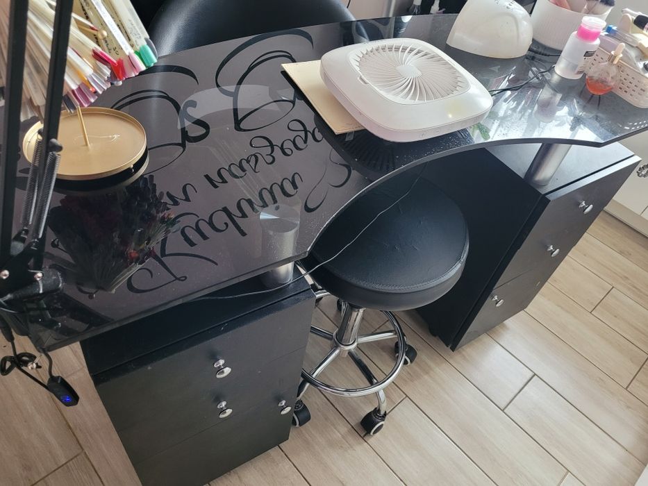 Biurko kosmetyczne stolik do manicure