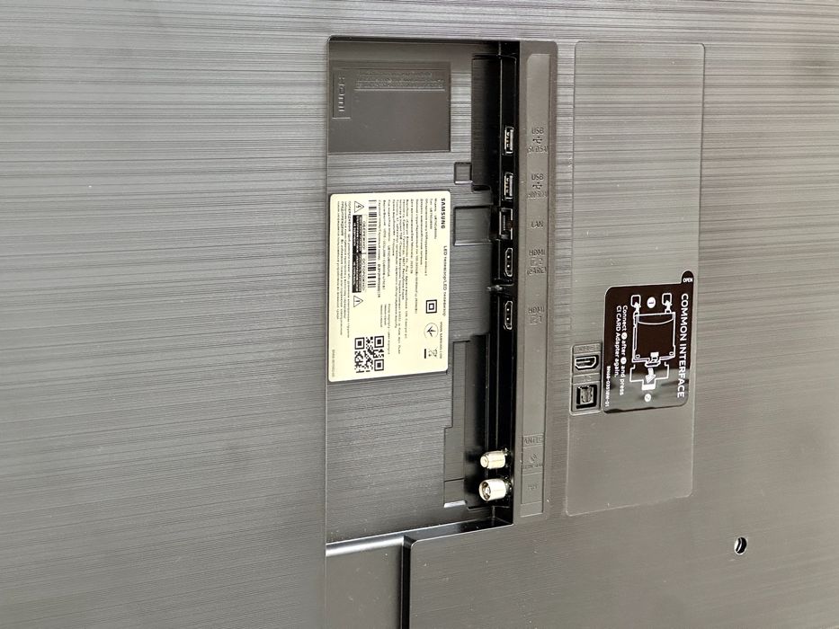 телевізор Samsung UE75CU8500UXUA 75 дюймів