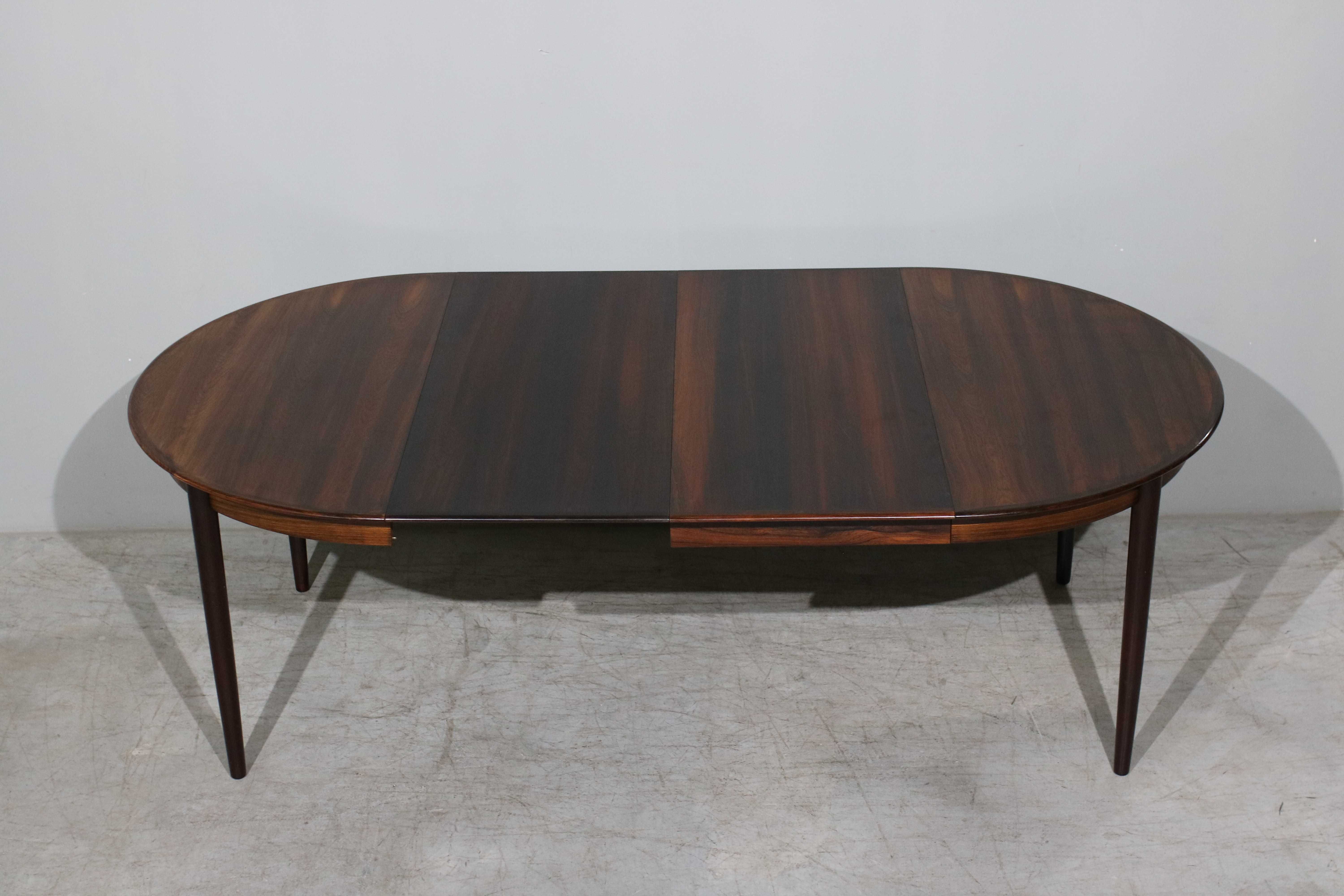 Mesa de jantar extensível Skovmand & Andersen em pau santo | Design