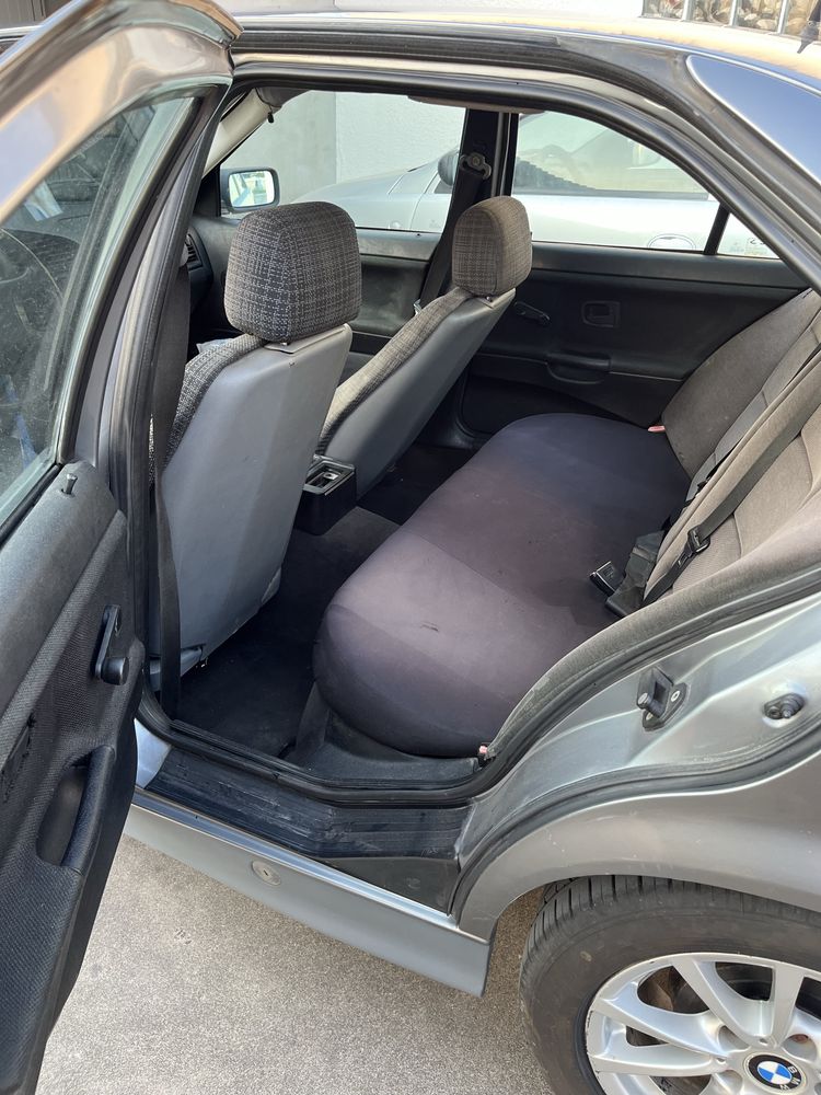 BMW 318tds sedan