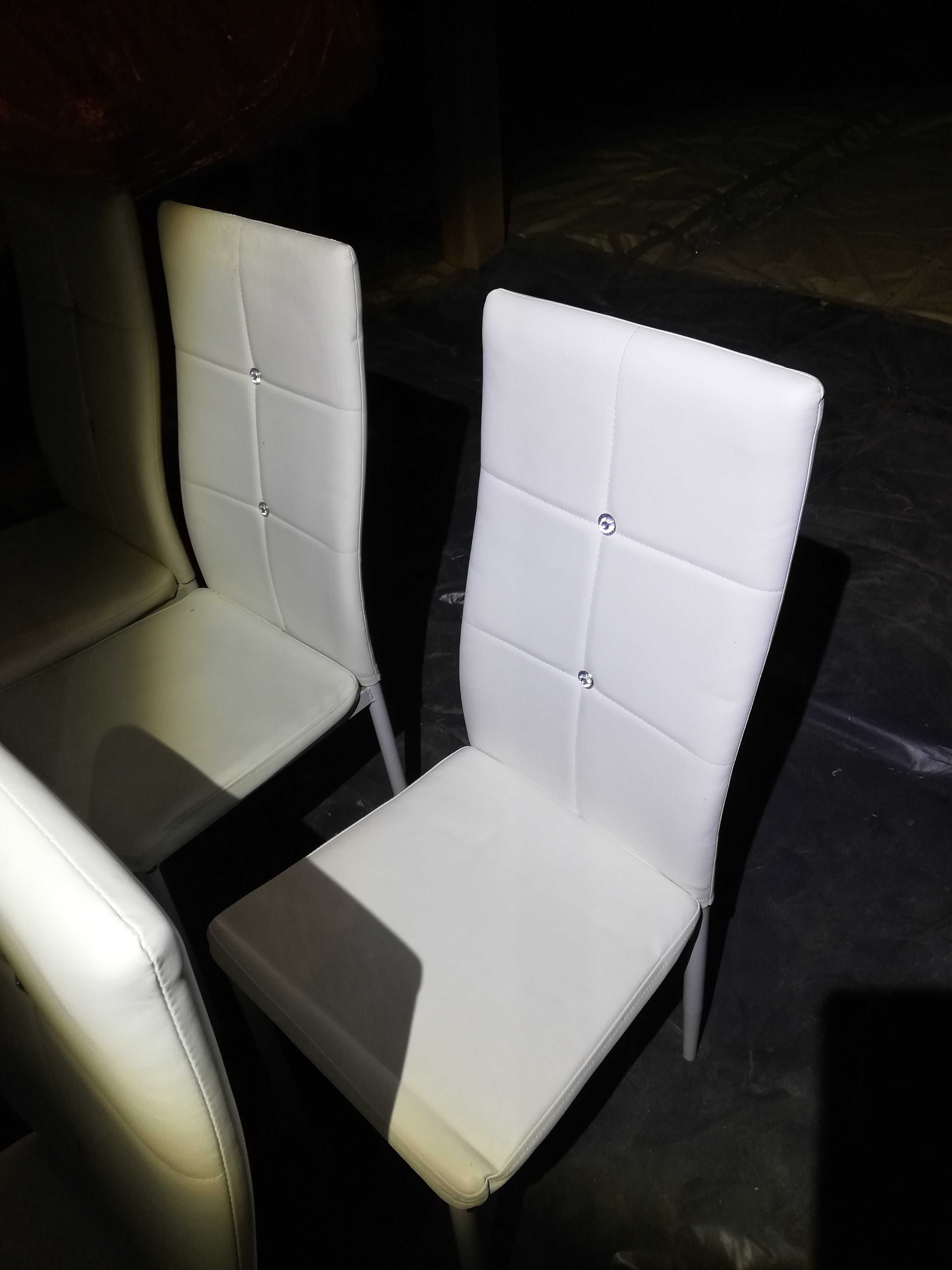 Białe Krzesła 6 sztuk