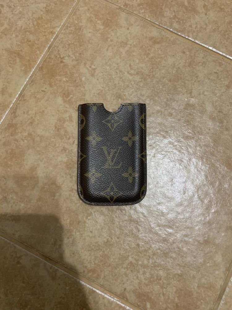 Чохол під телефон louis vuitton