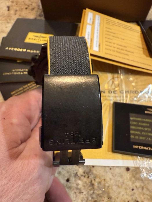 Breitling Avenger XB1210