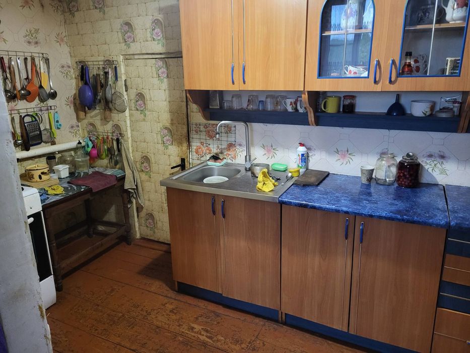 Продається двоповерховий будинок в селі Волиця 1