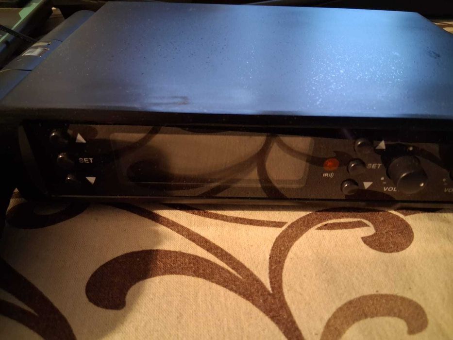 Mikrofony bezprzewodowe ze stacją firmy PRODIPE UHF M850