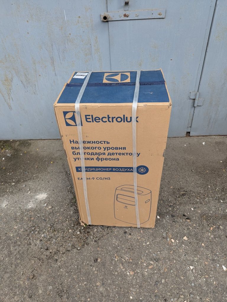 Кондиціонер мобільний ELECTROLUX EACM-09 CG/N3 кондиционер мобильный