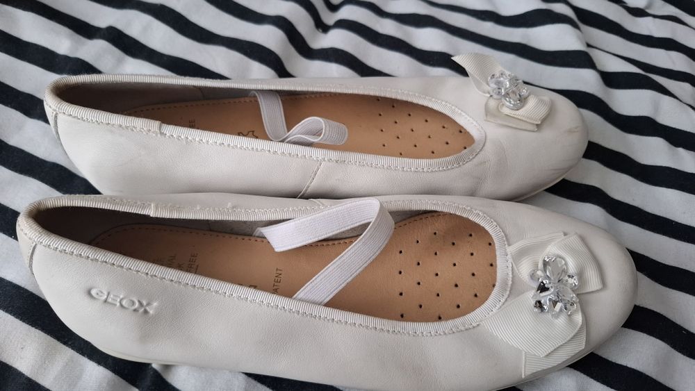 Balerinki białe Geox roz 38