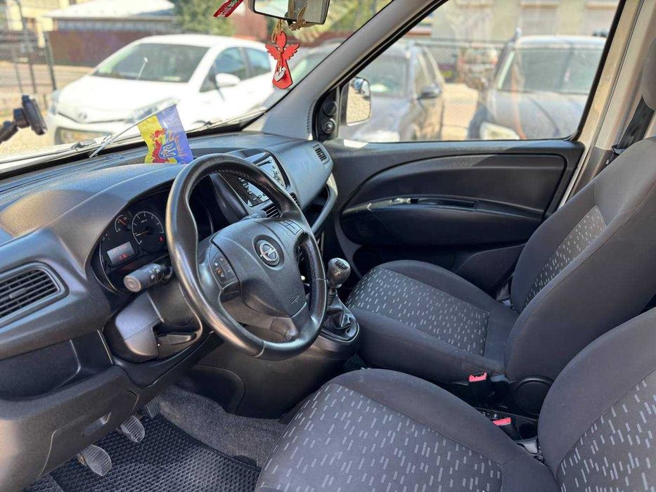 Opel Combo 2012 1.4 л. бензин.Оригінальний пасажир.