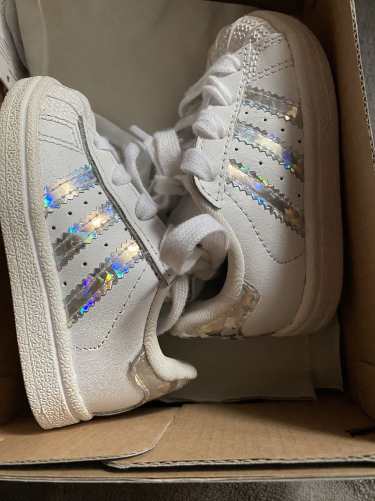 Buty dziecięce adidas super star