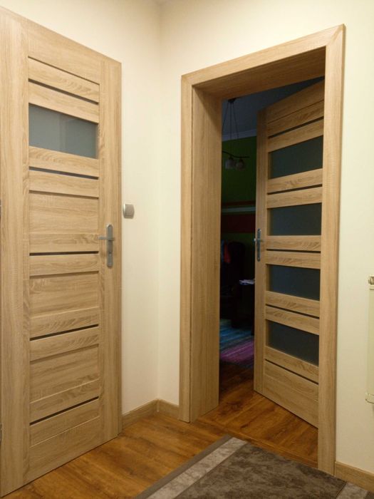 drzwi wewnętrzne na wymiar KAMUFLAŻ MASKOWNICA OŚCIEŻNICY futryn