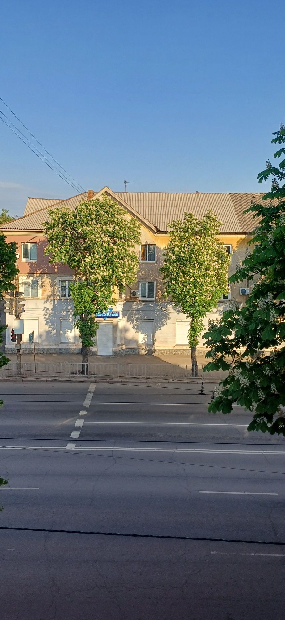 Продам 3х комн квартира у. Ракитина 80кв Пруды Сухая Балка Покровский!