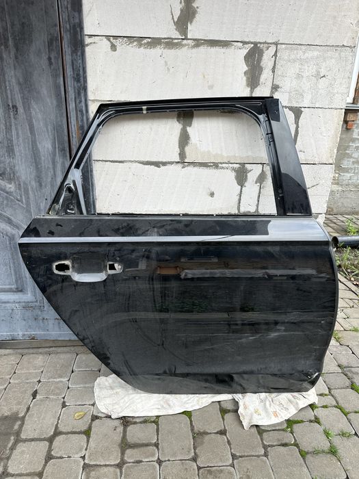 Задні праві двері Audi A6 C7 LY9B