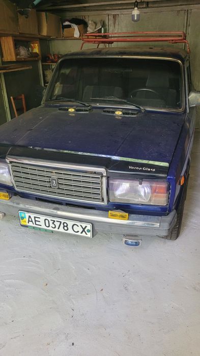 Автомобиль ВАЗ 2104.