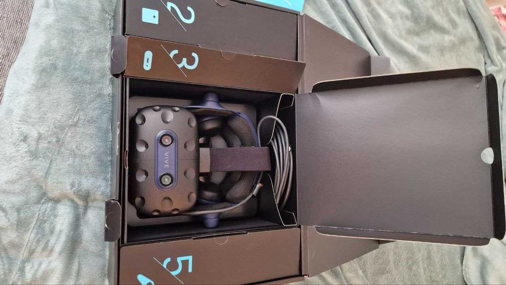 Virtual Reality Vive pro 2 full kit