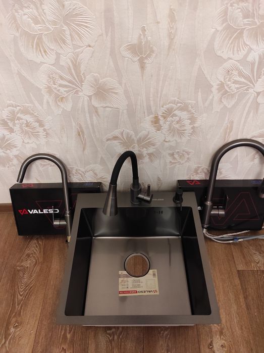 Кухонная мойка Valeso 45*45 pvd чёрная 3 mm.