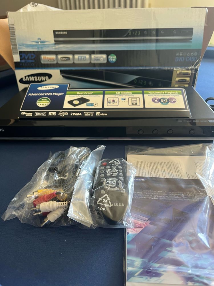 Leitor de DVD marca Samsung como novo