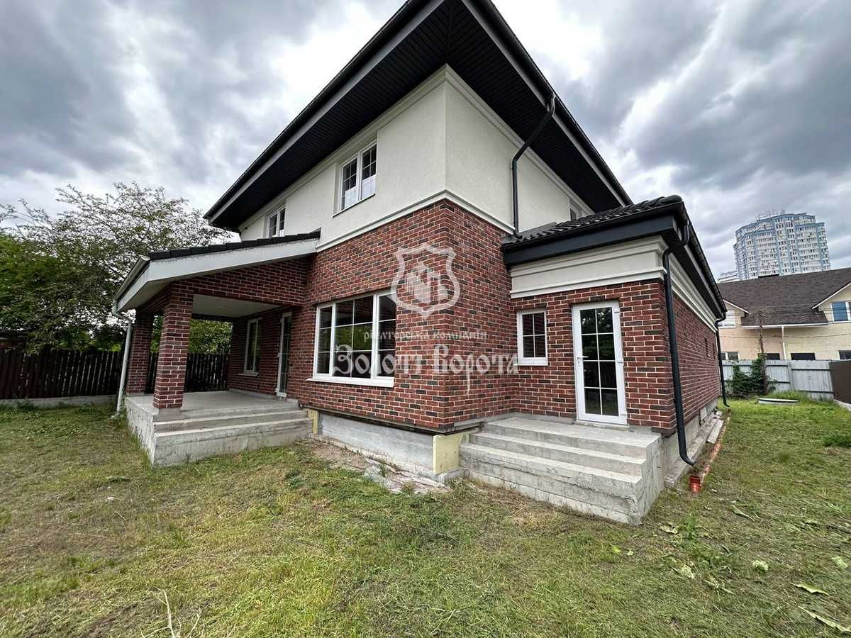 Будинок 2 поверхи. 136-а Садова. Метро 700м. Осокорки. Дарницький р-н