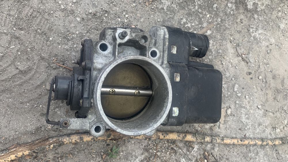 Дроссельная заслонка BMW E46 E39 E38 M52TU 1433414 hella 007623