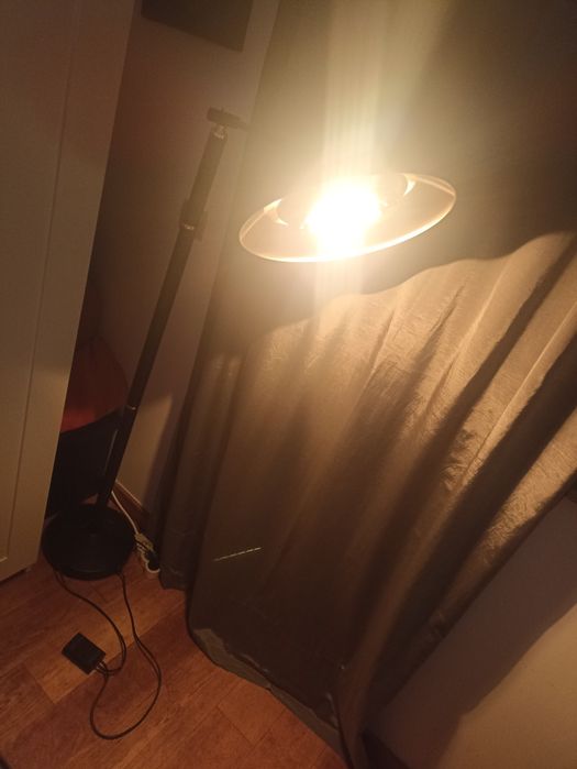 Vendo candeeiro com regulador de luz