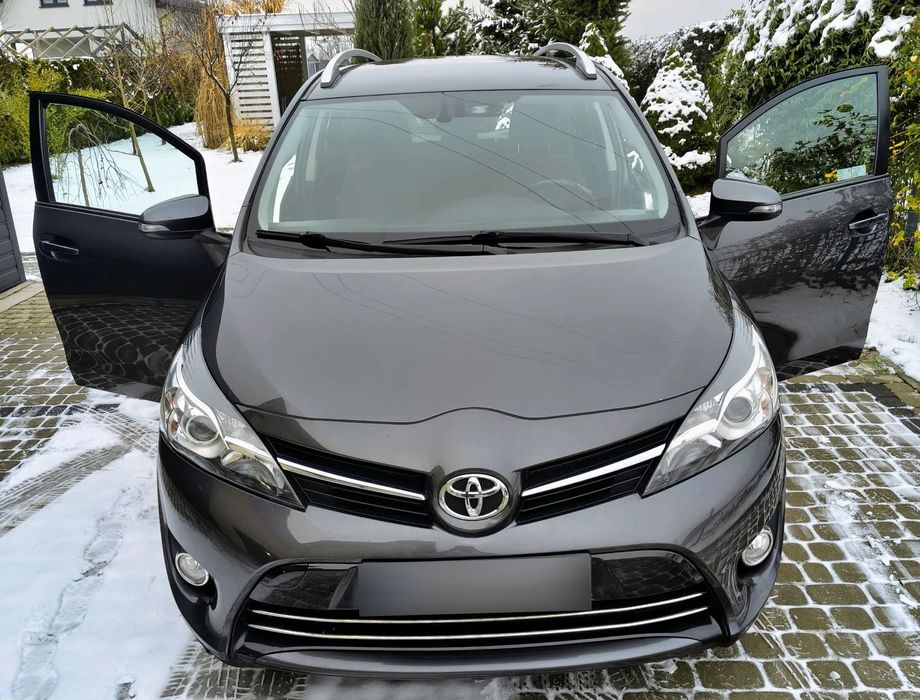 Toyota Verso Toyota Verso 1.8 benzyna 7os. hak niski przebieg