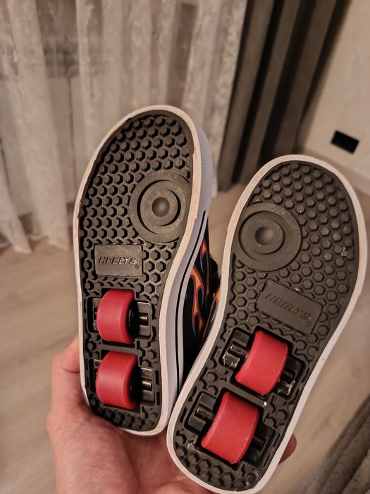 Кросівки ролики HEELYS 30 розмір