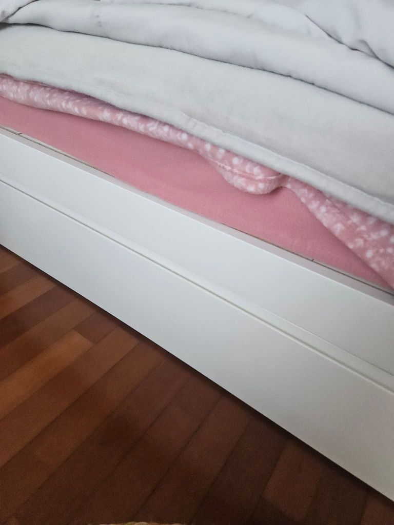 Cama solteiro dupla com gavetão e colchão Emma