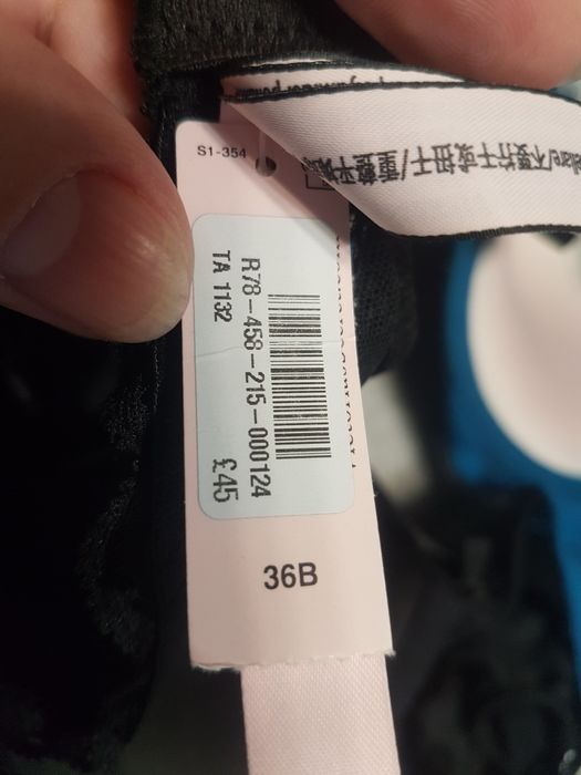 Білизна Бюстгальтер   VICTORIA'S  SECRETS оригінал ціна 1 шт.