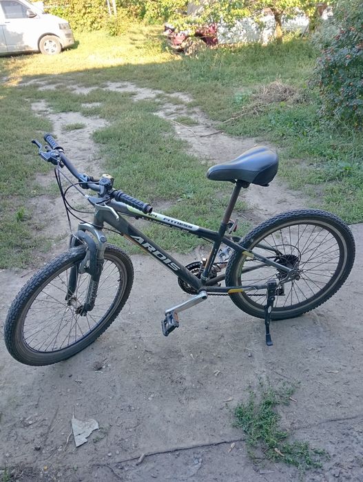 Продам велосипед подростковый на  24 колесах.