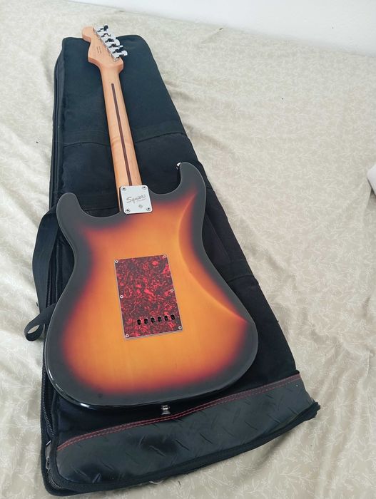 GUITARRA elétrica FENDER SQUIER