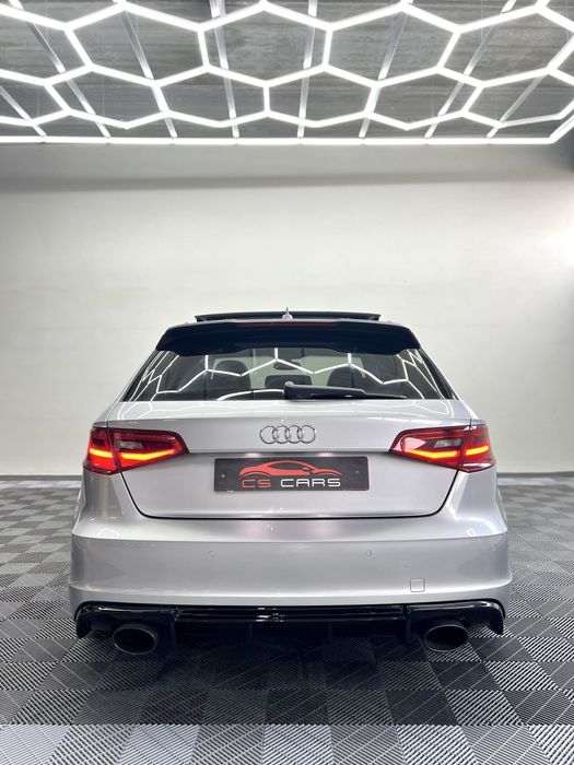 Audi A3 1.6 TDI S-LINE kit RS3