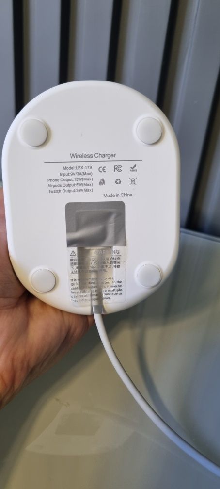 Бездротовий зарядний пристрій Charger 3в1 23W(беспроводная зарядка)